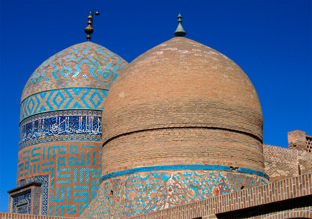 Cúpulas-Mausoleo-Sheikh-Safi-od-Din-de-Ardabi-IIl
