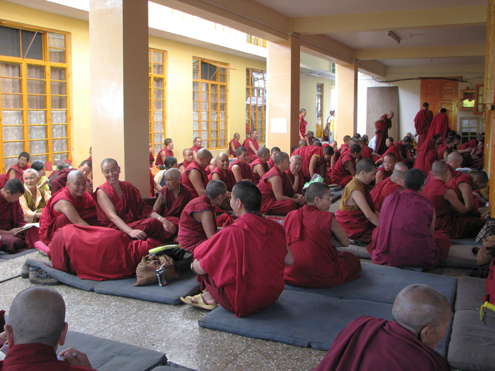 Monjes-budistas
