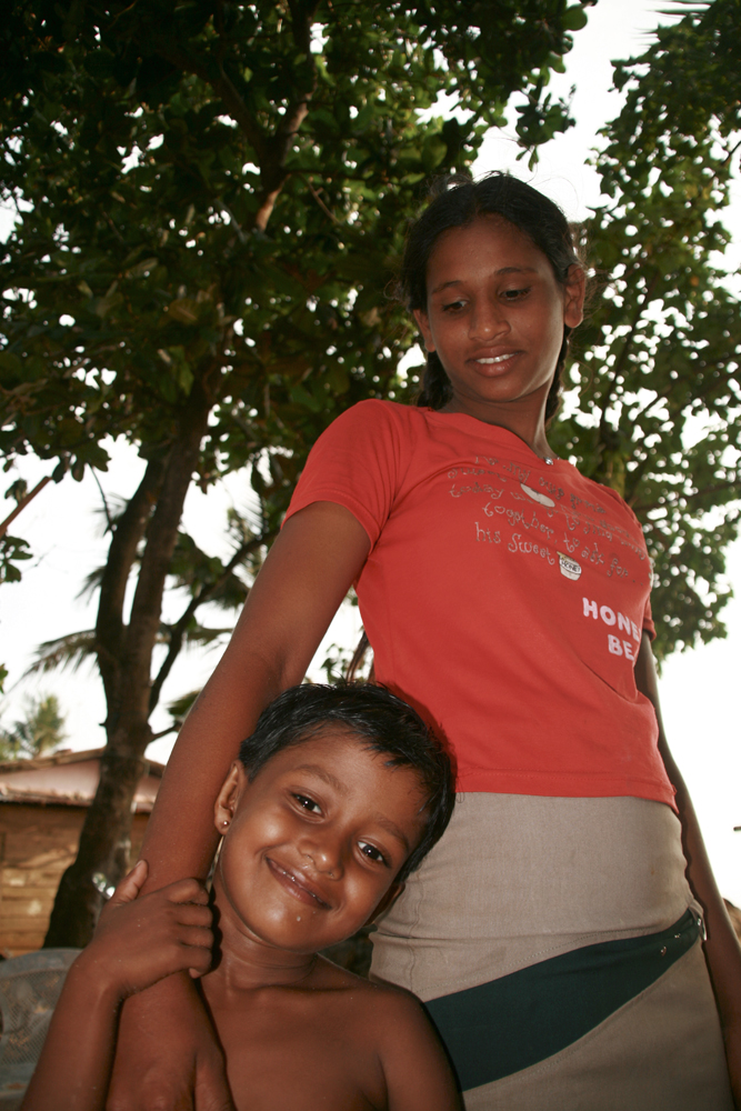 Niños-en-Ambalagonda