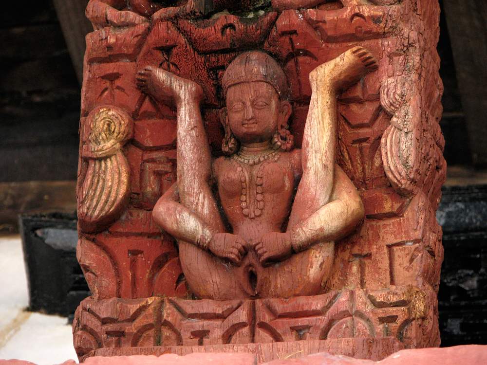 Talla-erótica-en-el-Templo-Kumari